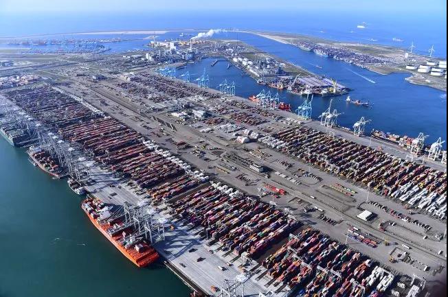 亚欧航线运费创新高！上海到鹿特丹集装箱船运费已涨至10174美元/FEU！